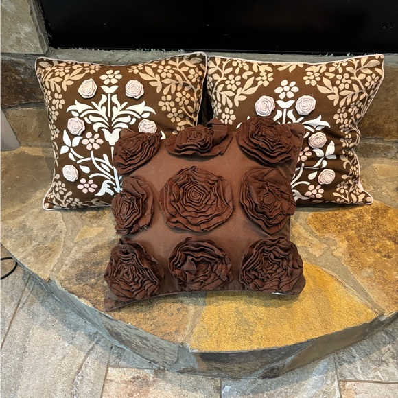 Duvell Studio Other - Set Of Three Decorative Pillows. Brown And Pink Rose Appliqué